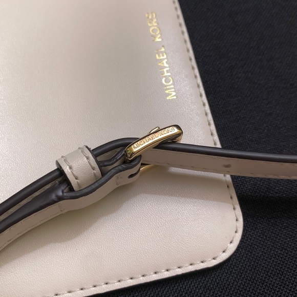 MICHAEL KORS Jet Set Crossbody Medium Logo Camera Bag w/ Matching Zip Wallet - Picture 8 of 12